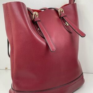 Burgundy Leather Bucket Bag with Adjustable Straps & Removable Lining EUC